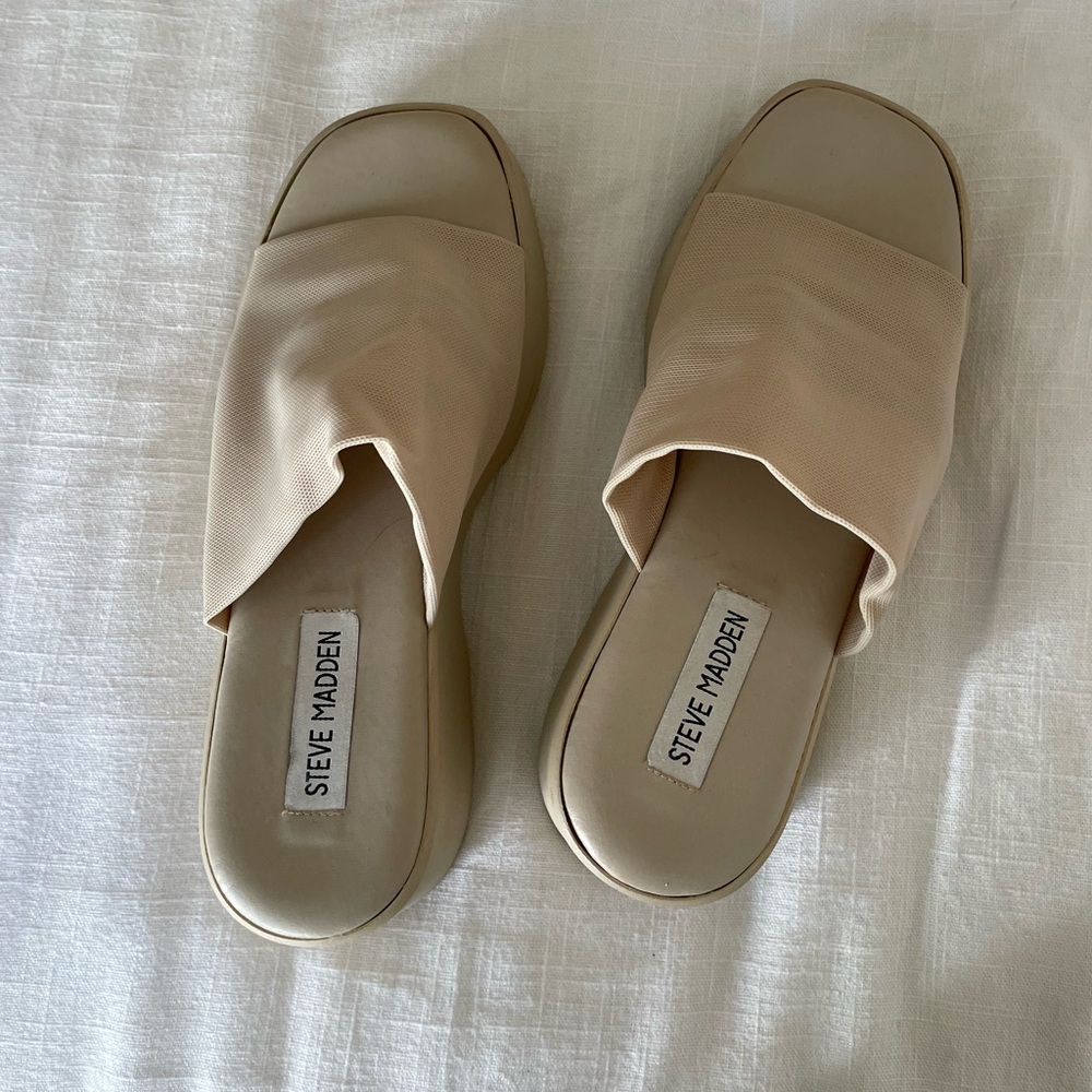 Steve Madden Slinky30 Sandal, tan, size 9